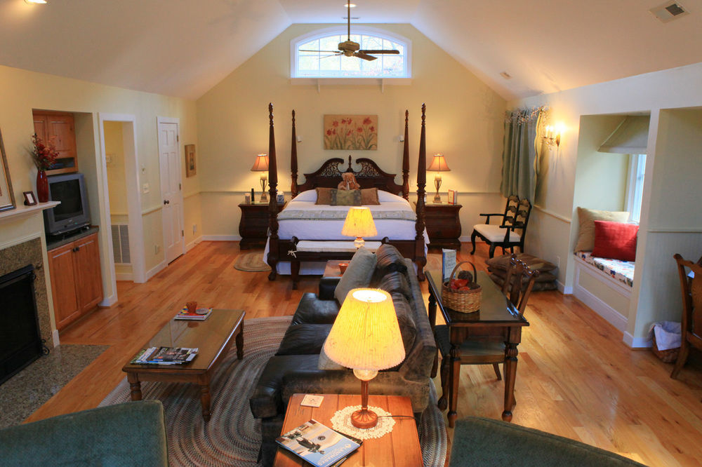The Inn At Sugar Hollow Farm Crozet Exterior photo